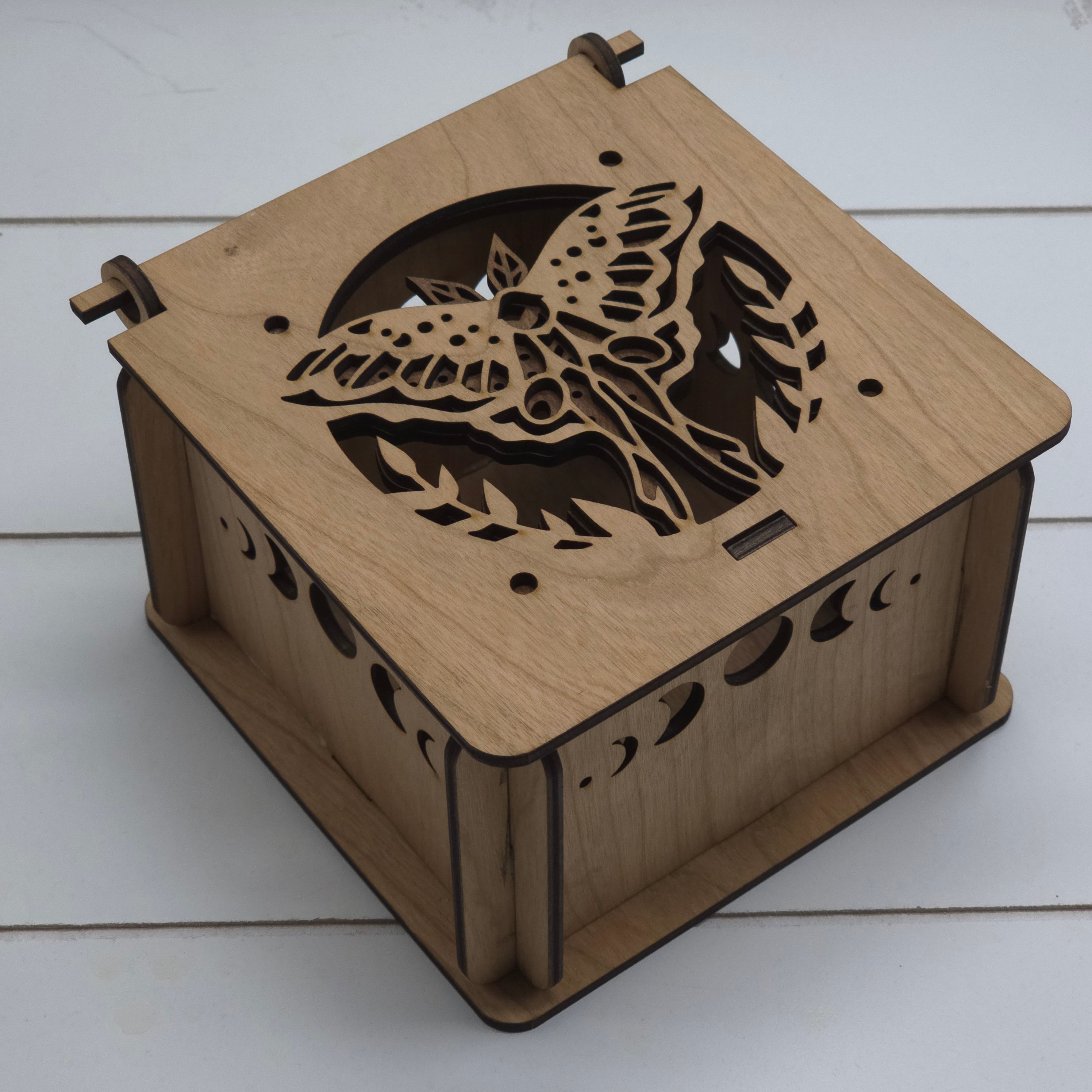 Keepsake Box Luna Moth
