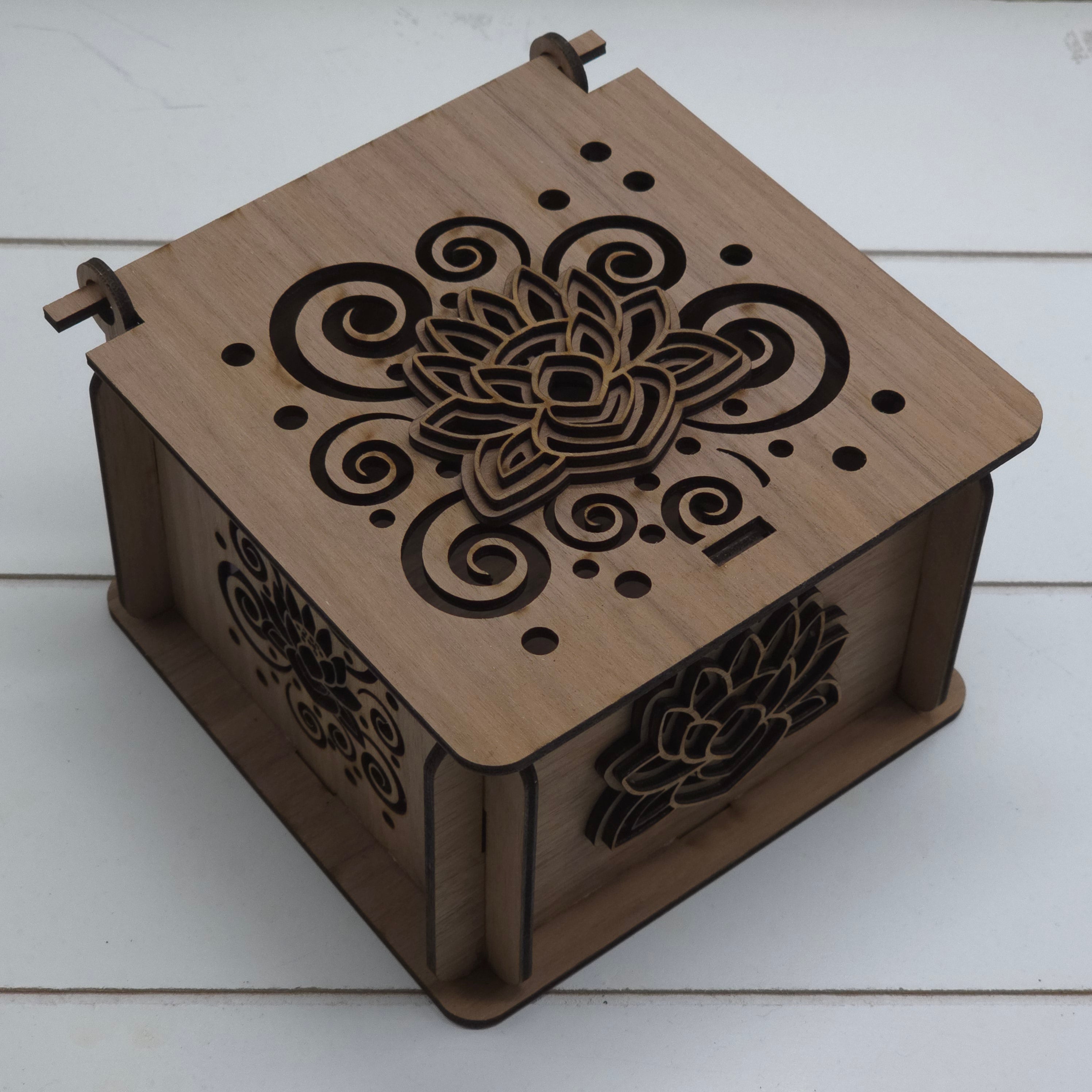 Keepsake Box Lotus